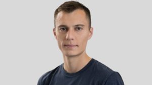 Denis Yarats,Perplexity AI首席技术官,纽约大学柯朗数学、计算与数据科学学院知名校友